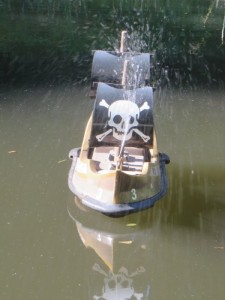 Piratenboot.JPG