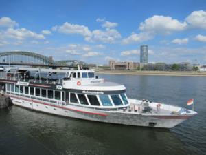 9 Panoramafahrt Rhein Köln.jpg
