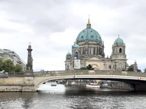 11 Berlin vom Wasser.JPG