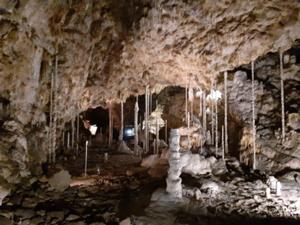 Katerinska-Höhle 3.JPG