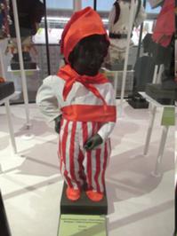 Garderobe Manneken Pis Brüssel 3.JPG