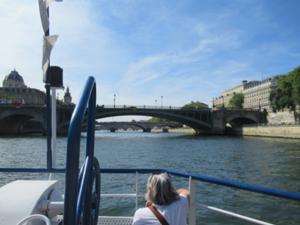 Mit Boot auf der Seine Paris 2026.JPG