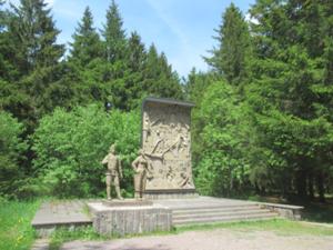 Forstarbeiterdenkmal Oberhof 2 Mai 2026.JPG