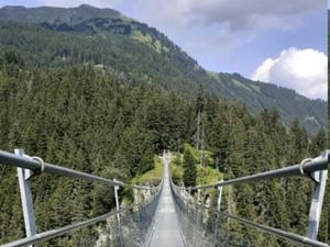 Hängeseilbrücke Höhenbachtalschlucht Lechtal  2 Juli 2026.JPG