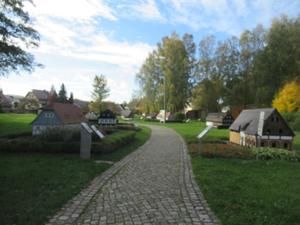 UmgebindehausPark Cunewalde 1 Herbst 2026.JPG