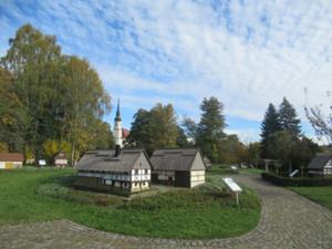 UmgebindehausPark Cunewalde 3 Herbst 2026.JPG